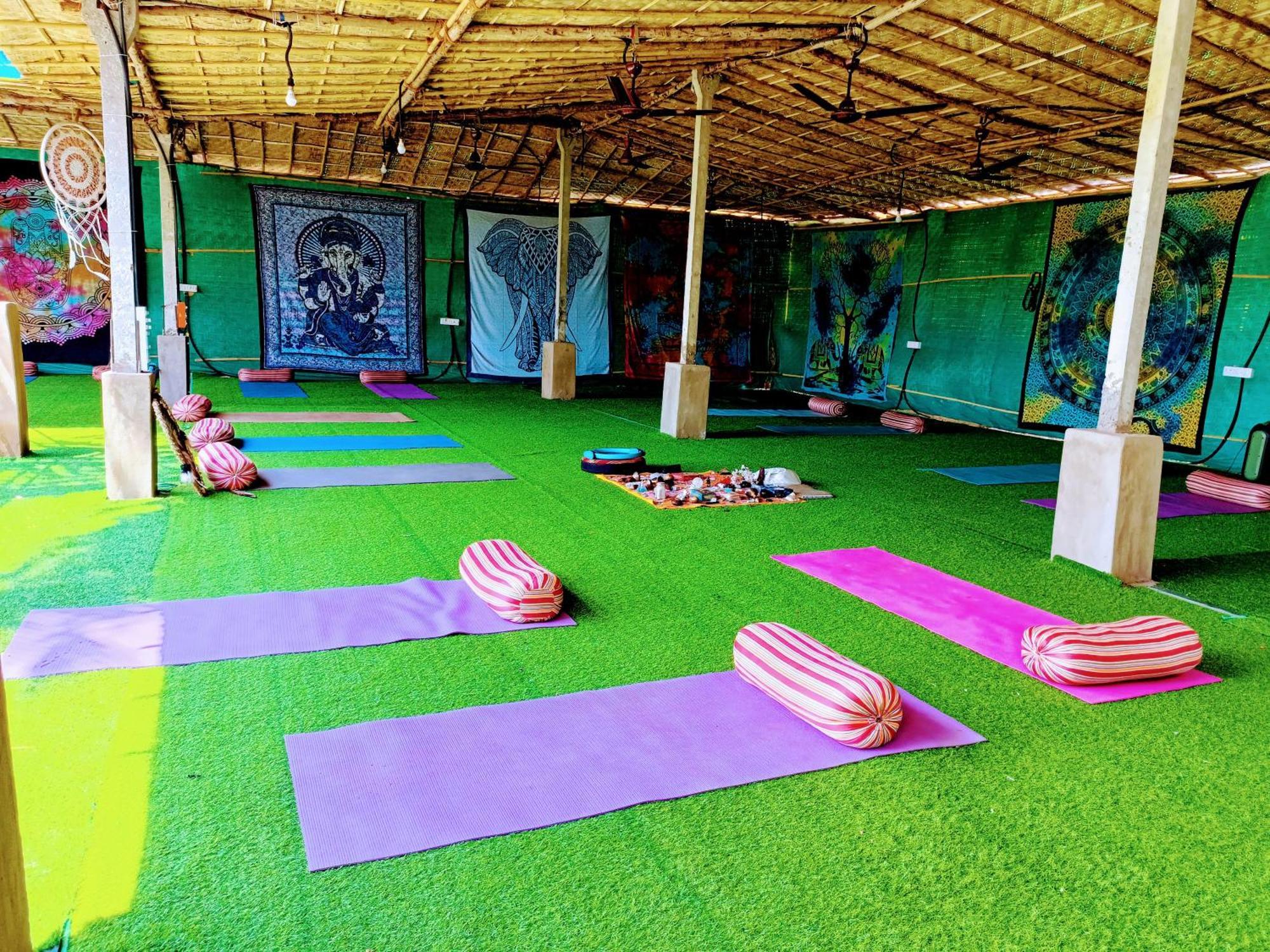 Omkar Wellness Inn 아람볼 외부 사진